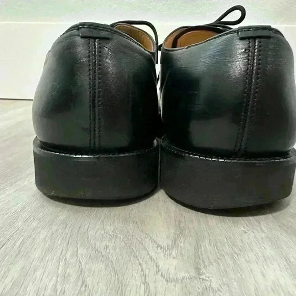 Vintage Burberry Oxford dress shoes for men size 6.5 main image 4